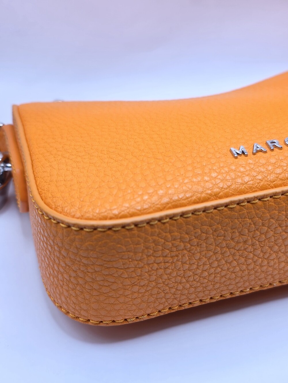 Marc Jacobs Drifter Wristlet - Picture 10 of 16